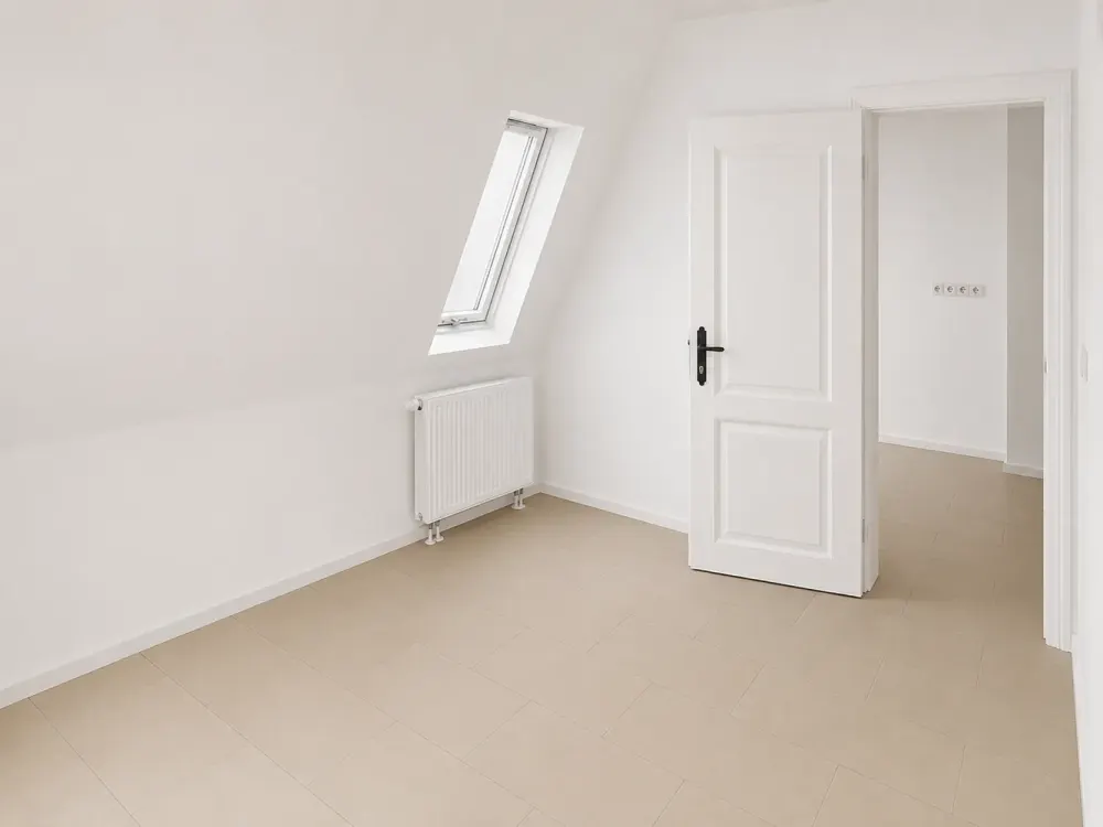 Helle-Sanierte 2 Zimmer Wohnung - direkt am S Köpenick