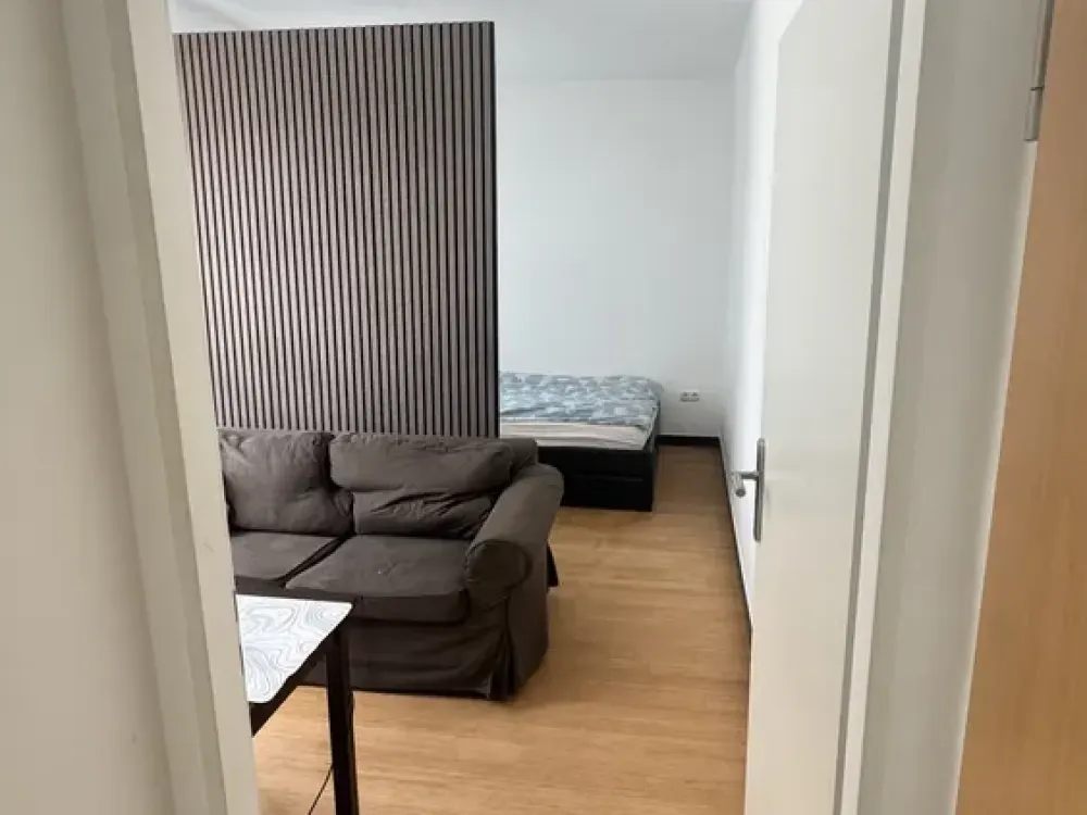 1-Zimmer-Wohnung in Köln Bayenthal (mit Balkon)