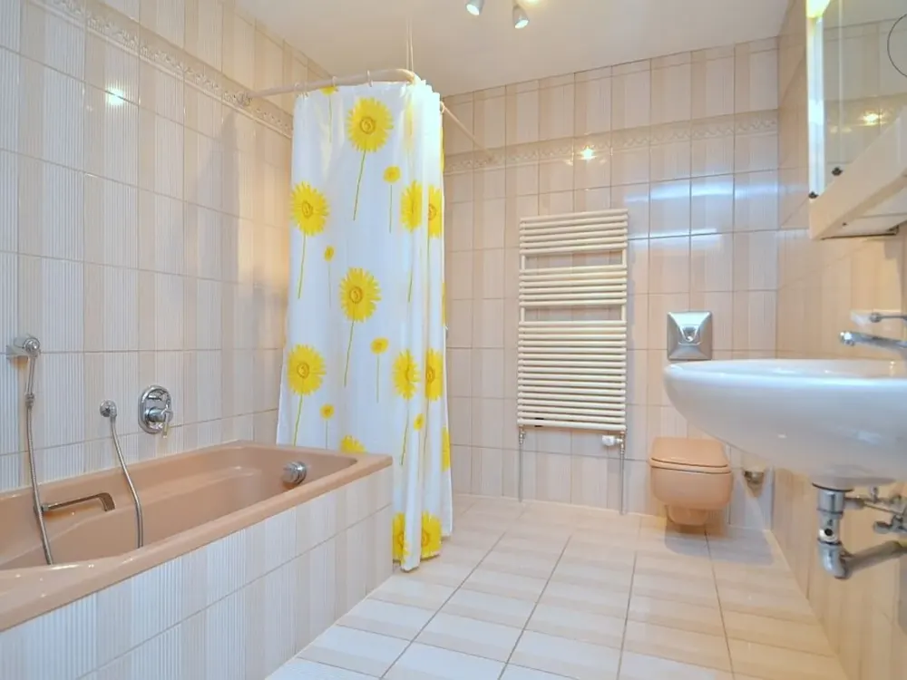 Gemütlich möblierte 2,5-Zimmer-Wohnung mit Terrasse und WLAN in Nürnberg/Thon