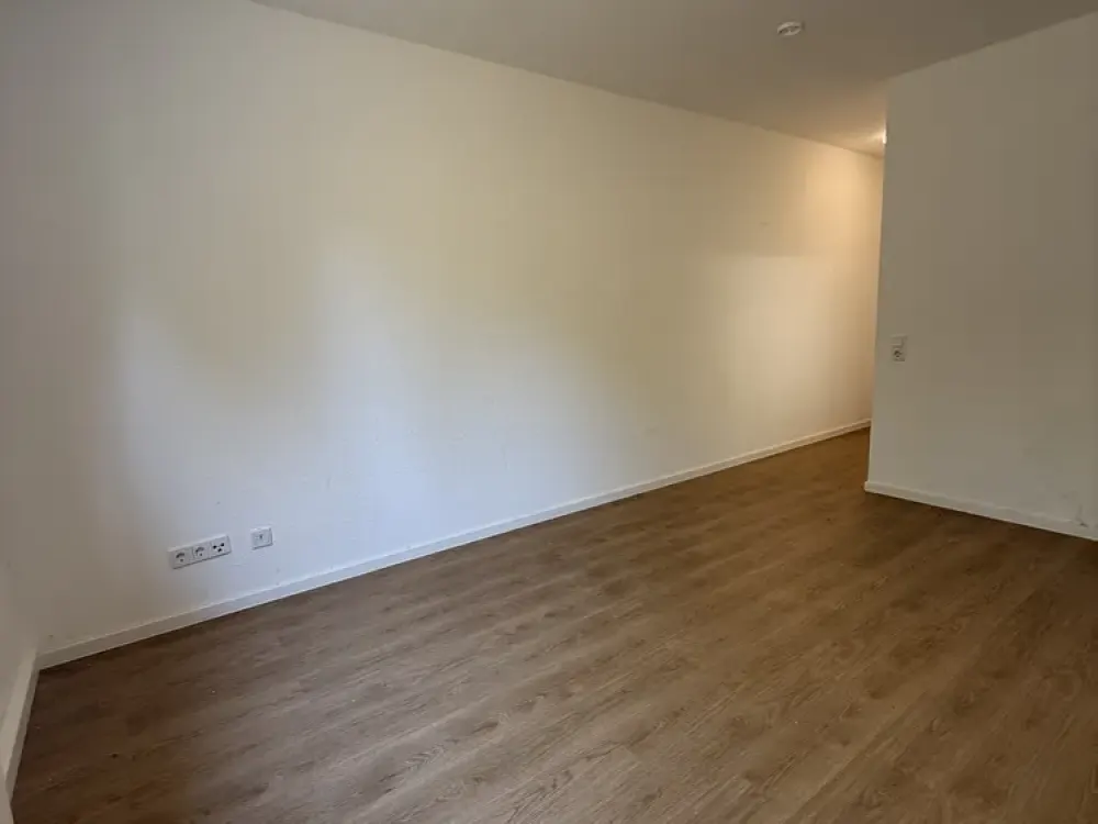 Schöne Singlewohnung zu vermieten mit Pantryküche(Whg.70)