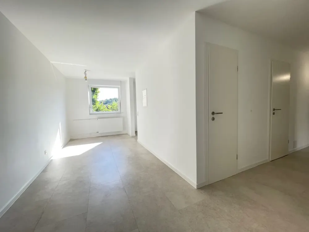 Ihr neues Zuhause * sonnige 3,5 Zi-Wohnung mit Balkon & Pkw-Stellplatz