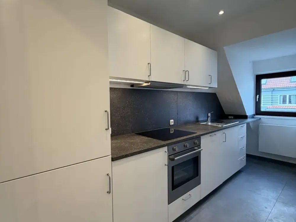 Kernsanierte, moderne 4-Zimmer-Wohnung mit Balkon in der Bremer Neustadt