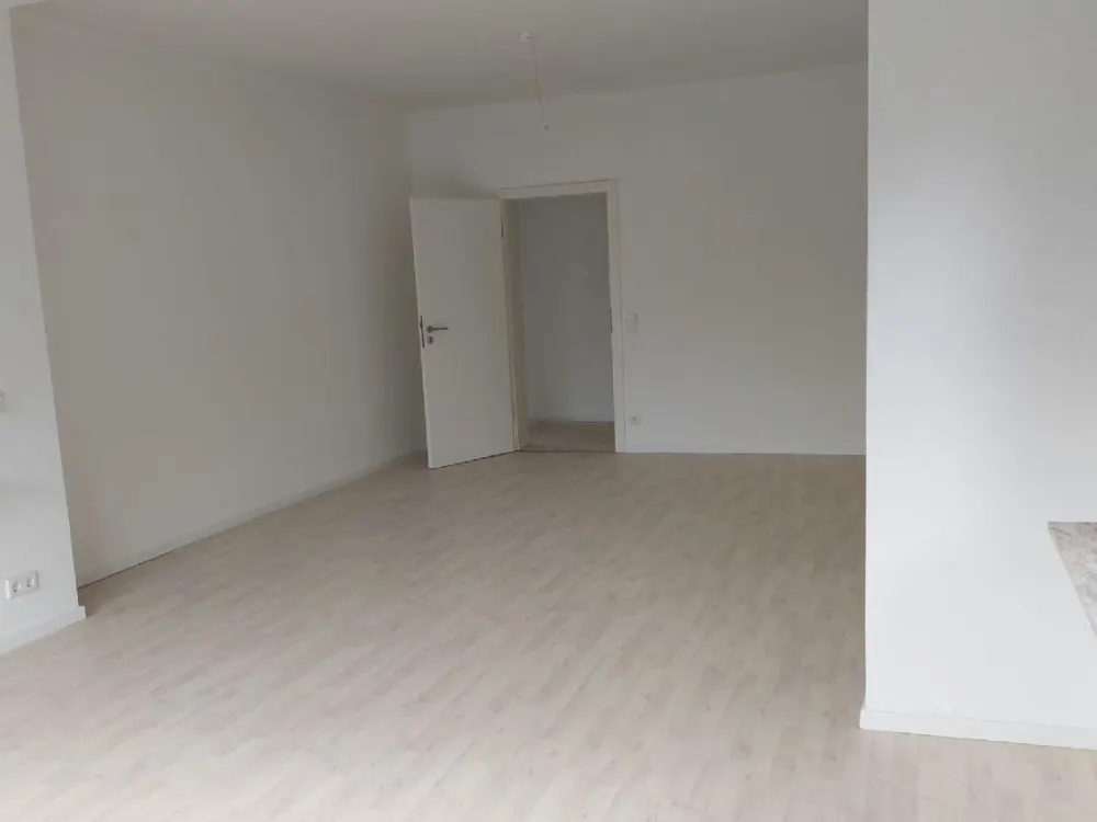 ***NEU im Angebot*** renovierte Etagenwohnung mit Garage in ruhiger Lage