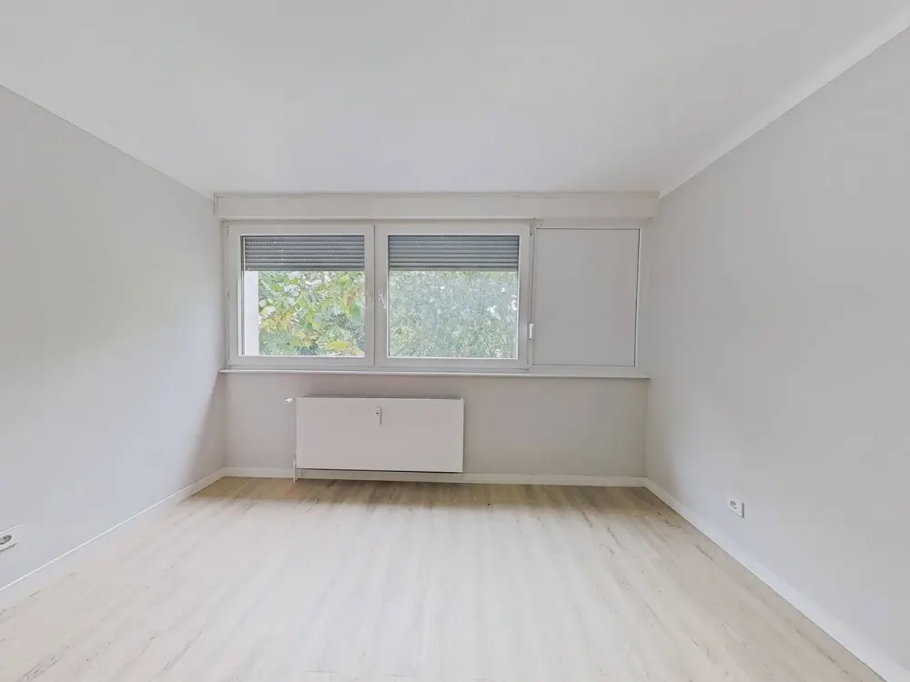 Moderne und hell gestaltete 3-Zimmer-Wohnung mit BALKON und EBK