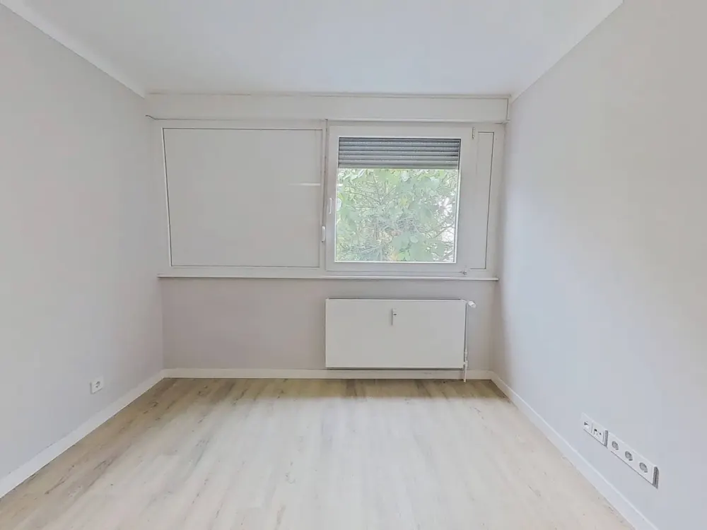 Moderne und hell gestaltete 3-Zimmer-Wohnung mit BALKON und EBK