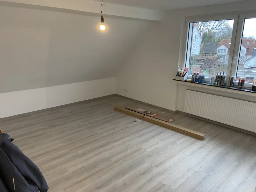 Ruhige 3,5-Zimmer-DG.Wohnung in Sackgasse gelegen