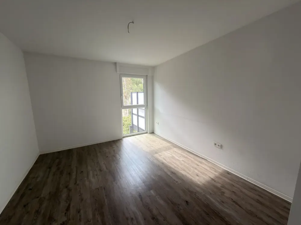 Sehr schöne 2 Zimmer-Wohnung mit offener Küche und Fußbodenheizung!