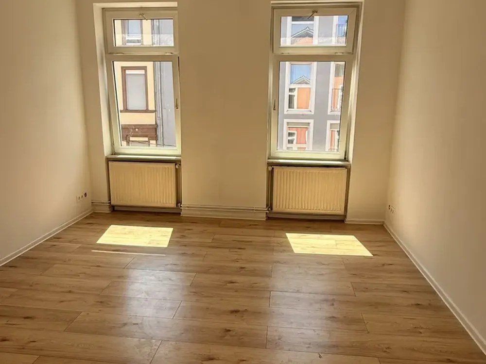 Helle 2 ZKB Wohnung in Offenbach zu vermieten