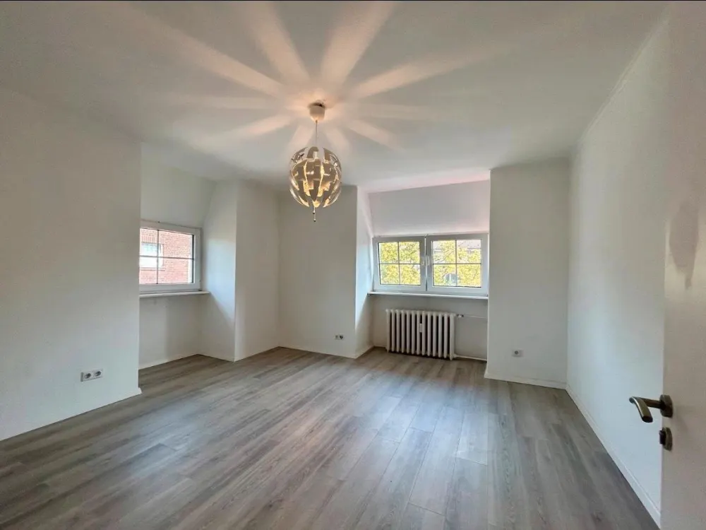 Exklusive maisonette Wohnung in freistehender Stadtvilla