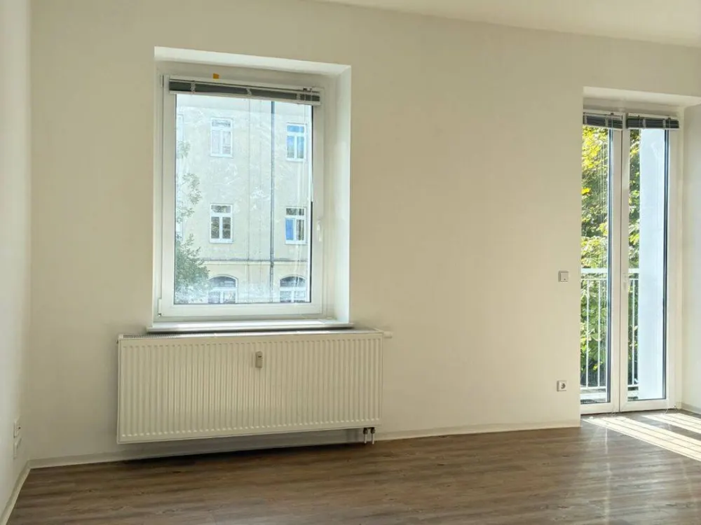 Einzimmer-Apartment mit Balkon und Einbauküche in Dresden - Bärensteiner Str.