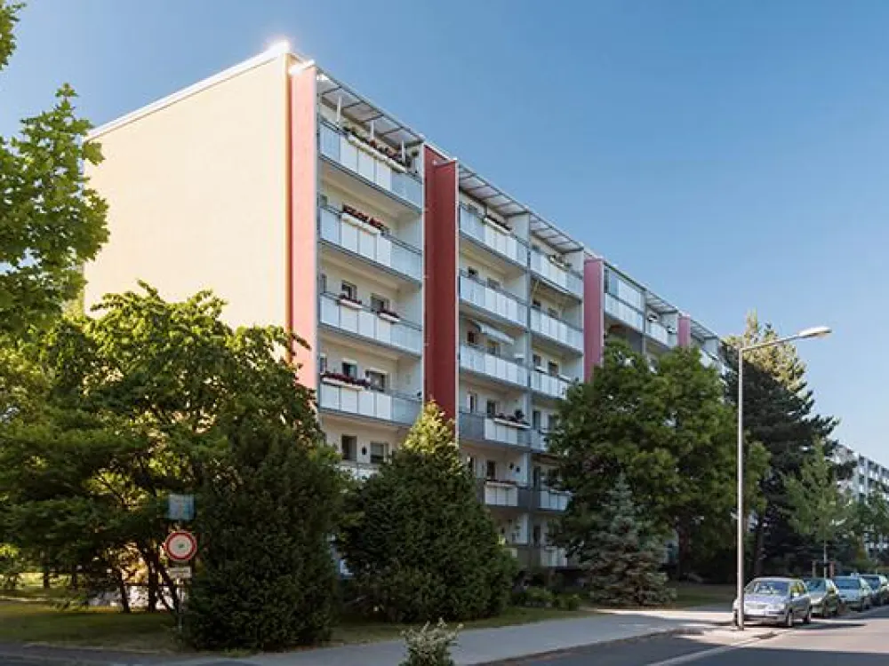 Herzlich willkommen: wir sanieren für Sie eine 3-Zimmerwohnung im Erdgeschoß mit Balkon!