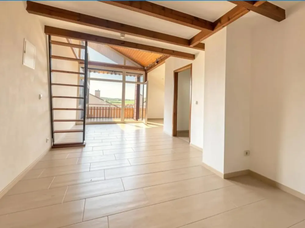 wunderschöne 2,5 Zimmerwohnung mit Traumaussicht in Halbhöhenlage