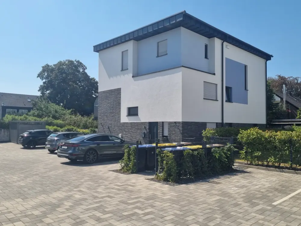 Traum-Wohnung Penthouse mit 27 m² Hoch-Terrasse aus 2023