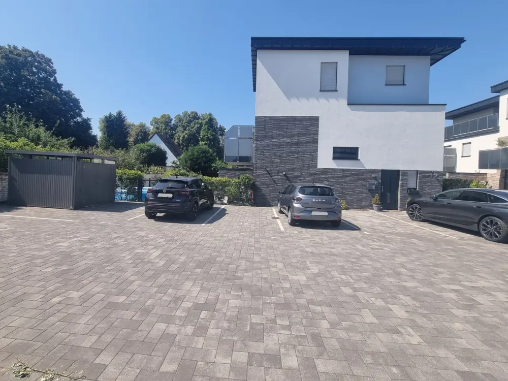 Traum-Wohnung Penthouse mit 27 m² Hoch-Terrasse aus 2023