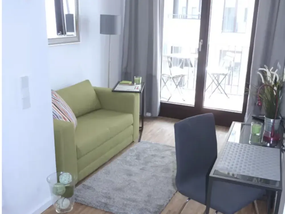 Moderne möblierte 1-Zimmer-Wohnung mit Balkon im Europaviertel Frankfurt