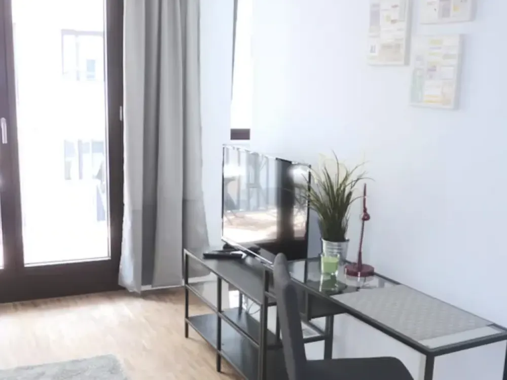 Moderne möblierte 1-Zimmer-Wohnung mit Balkon im Europaviertel Frankfurt