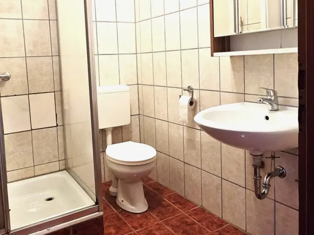 1-Room Apartment