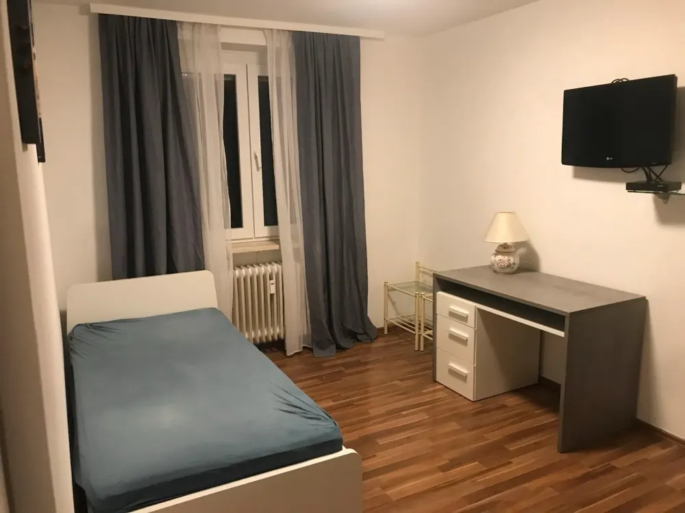 Zimmer,Wg Wohnung zum vermieten ab 01.10.2026 Markt Schwaben