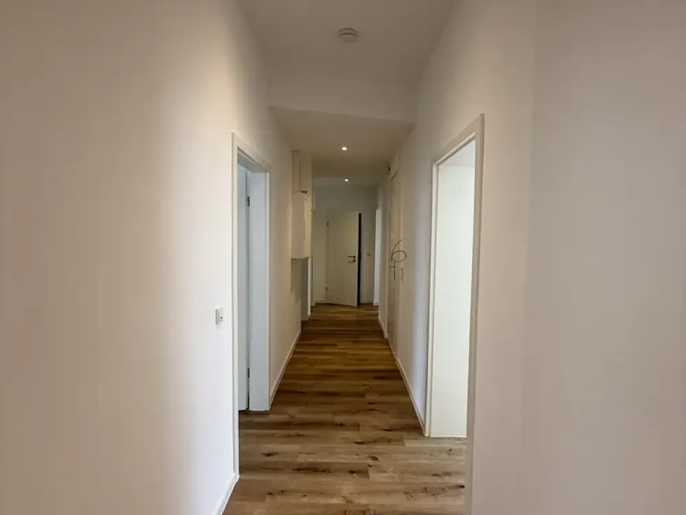 Exklusive kernsanierte 4-Zimmer-Altbauwohnung mit ca. 116 m²