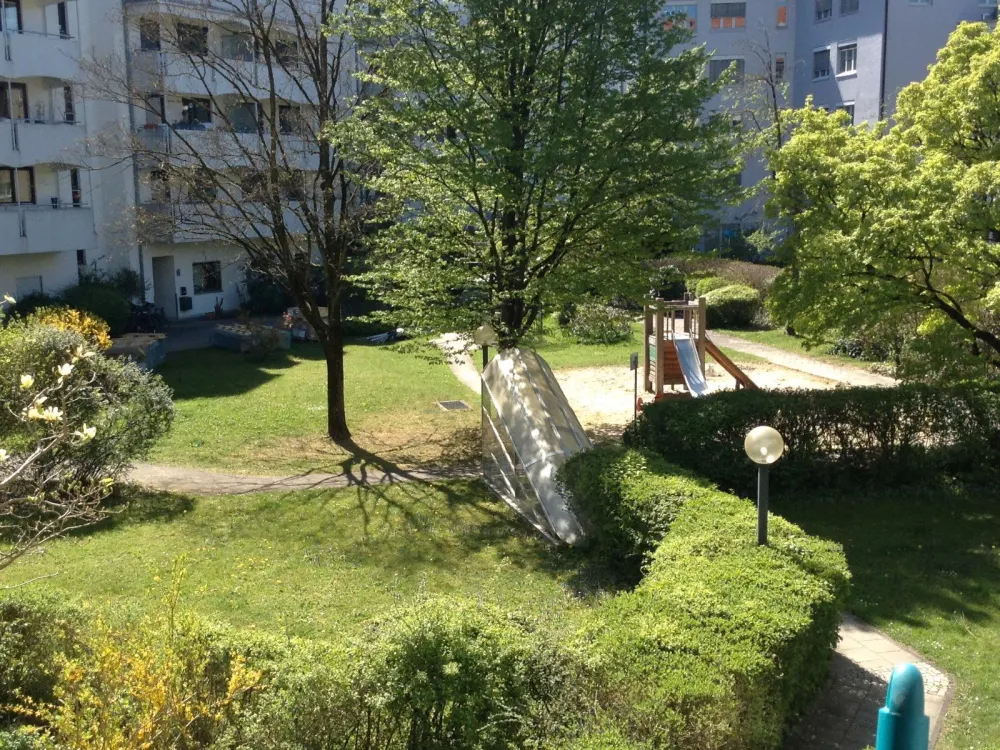 Vermiete 3 Zi-WHG neben MVV-Anschluss (U-, S-, Trambahn, Bus)