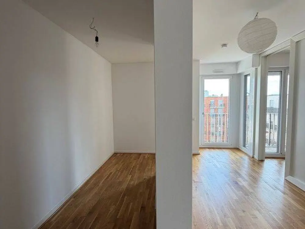 Zentrale 2-Raum-Wohnung mit Einbauküche und Balkon