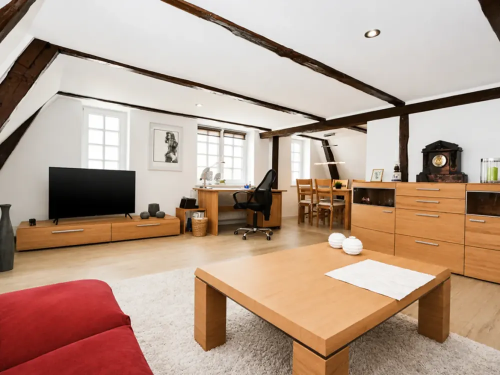 Einziehen und wohlfühlen! Voll möblierte 2-Raum-Wohnung mit ca. 58 m² im Herzen Rostocks!