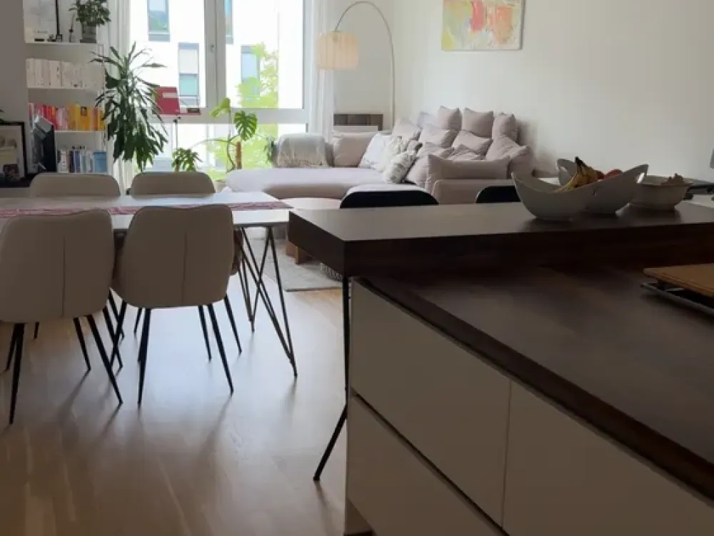 Untermiete: Zentrale, helle Wohnung in Neuhausen