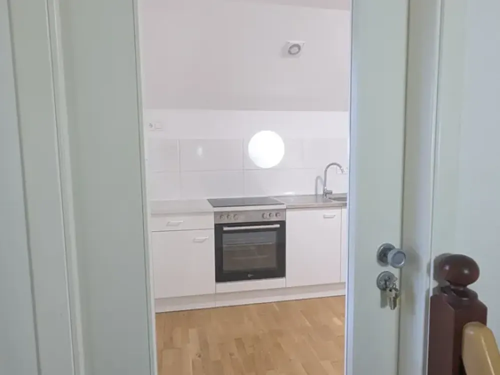 Stilvolle Dachgeschoss-Wohnung mit Garten, zentrale Lage Hamburg-Harburg, Pauschalmiete
