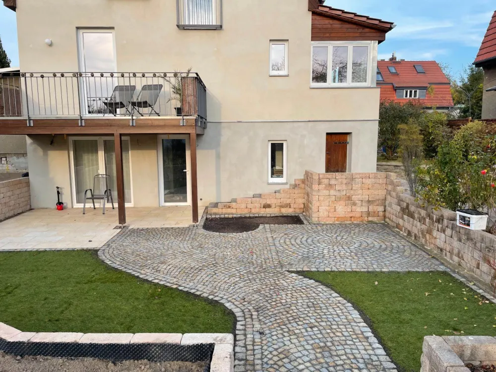 Schönes 50qm Appartement, Terrasse in Pankow-Heinersdorf