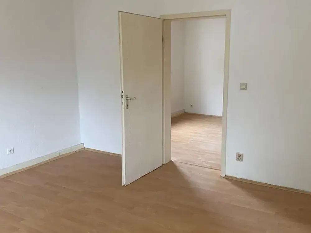 Ruhige 2,5 Zimmer Wohnung in gepflegtem Haus - 2.OG
