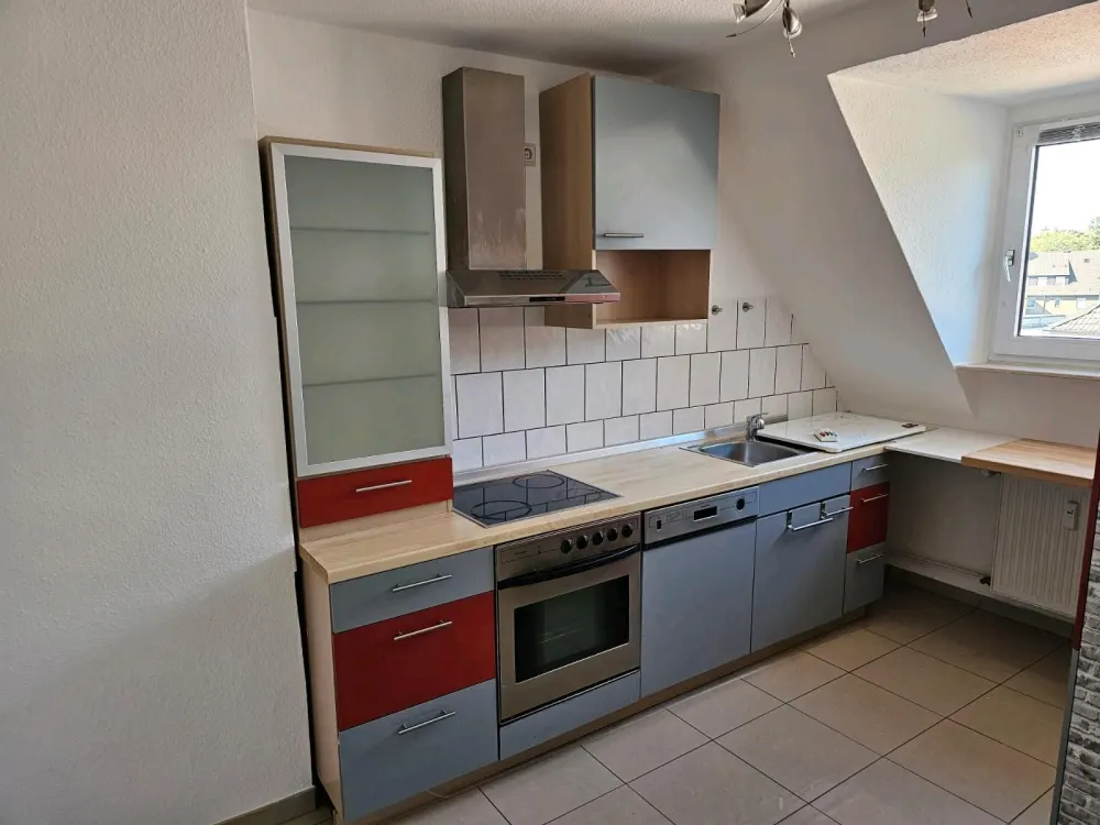 neuwertige DG-Wohnung Dortmund-Dorstfeld, Uninah !!!!