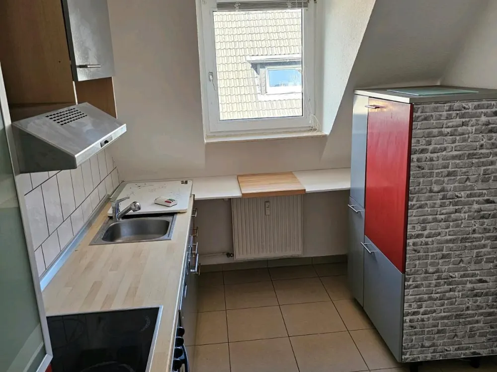 neuwertige DG-Wohnung Dortmund-Dorstfeld, Uninah !!!!