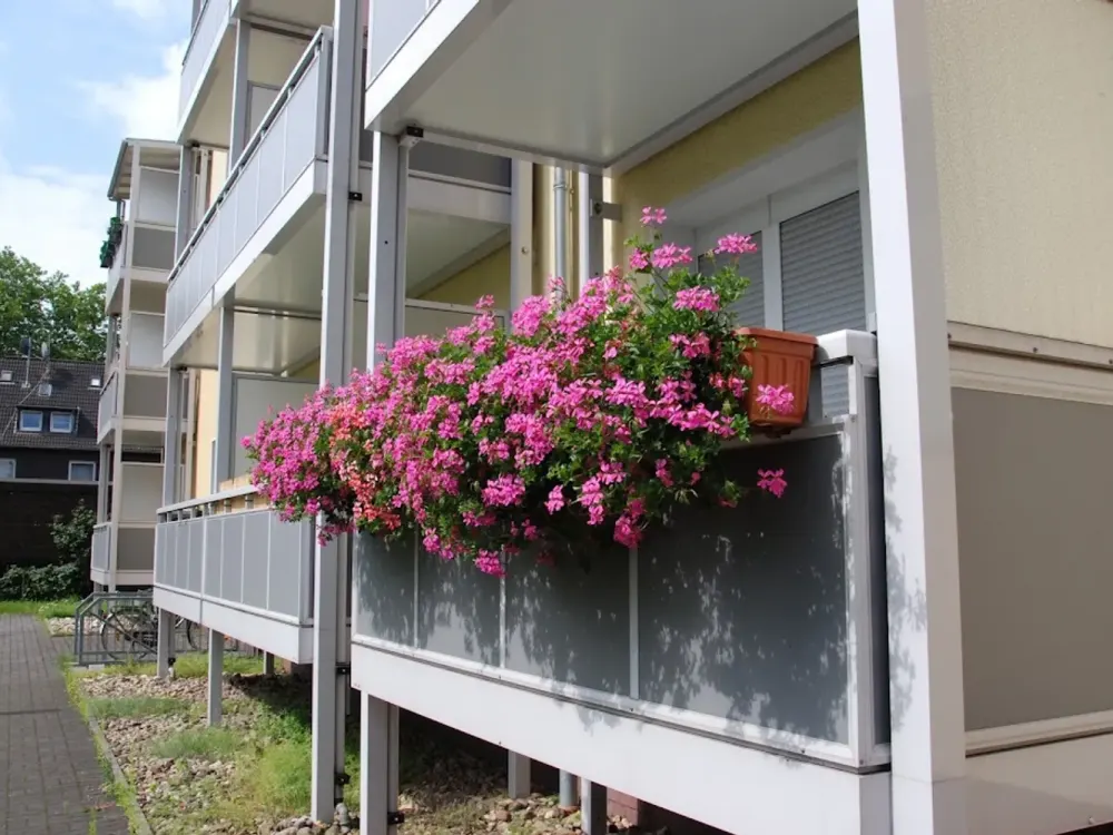 Gemütliche Dreizimmerwohnung mit großem Balkon und modernem Badezimmer in Duisburg-Friemersheim