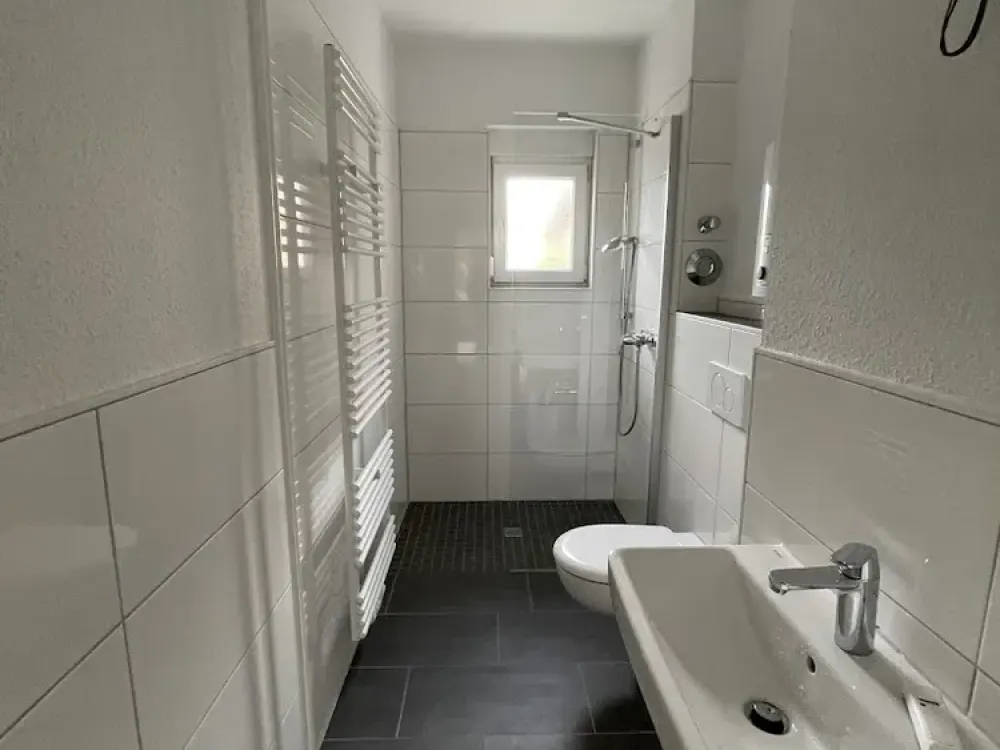 Gemütliche Dreizimmerwohnung mit großem Balkon und modernem Badezimmer in Duisburg-Friemersheim