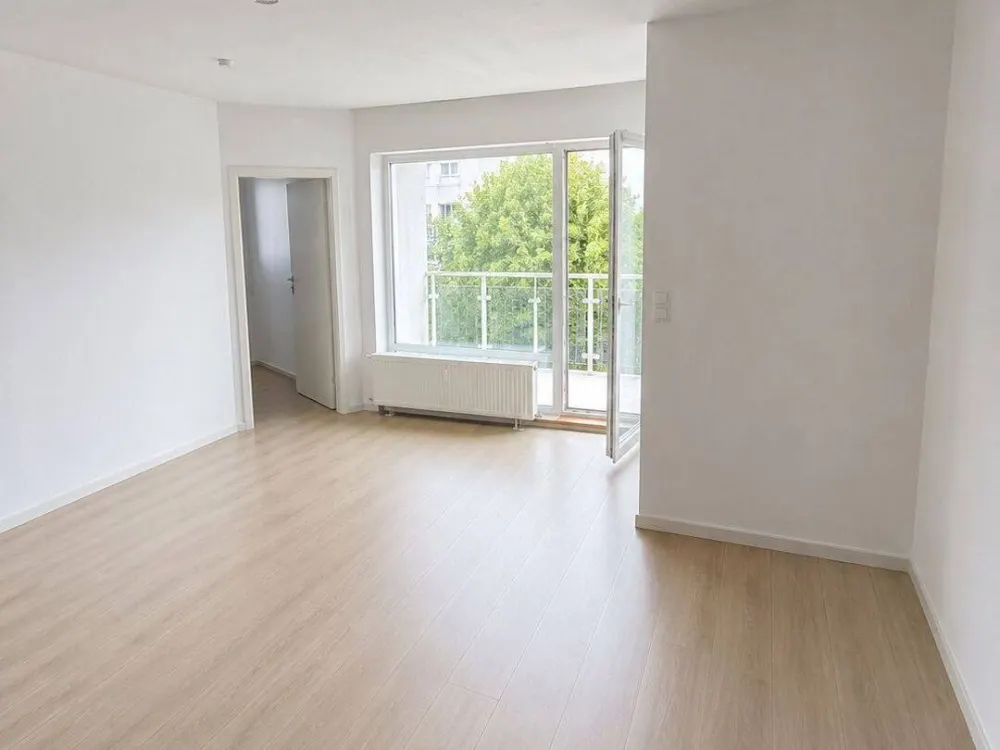 Renovierte 2-Zimmer-Wohnung mit Balkon in Düsseldorf/Bilk