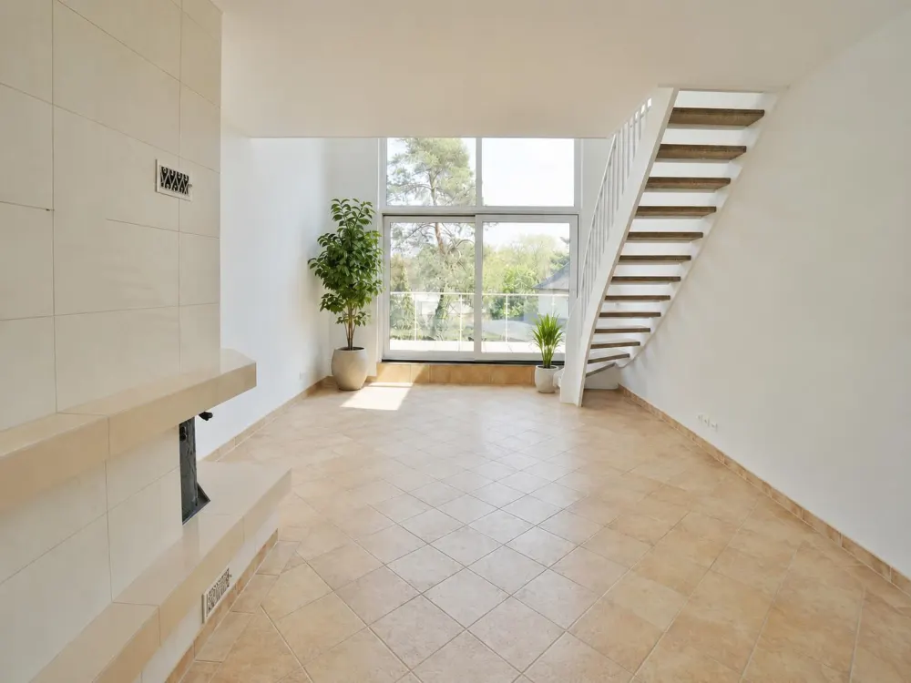 Großzügige Maisonette mit Terrasse, Wintergarten, Kamin & Sauna