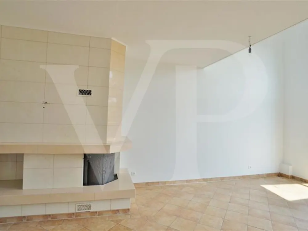 Großzügige Maisonette mit Terrasse, Wintergarten, Kamin & Sauna