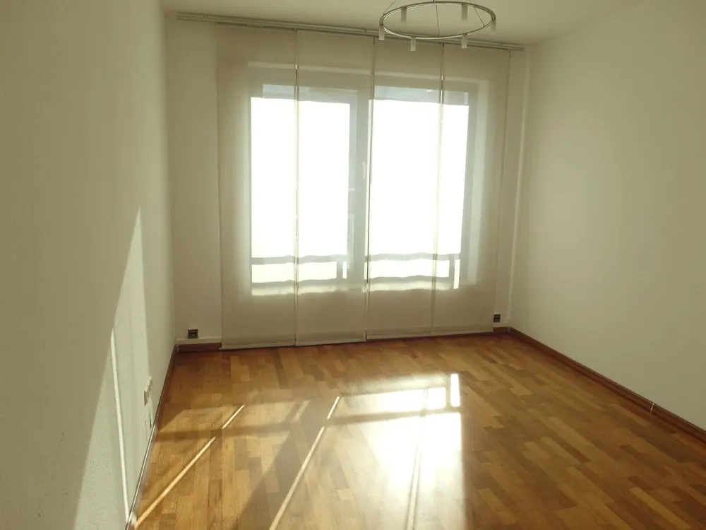 174 qm Luxuswohnung mit 2 Bäder, Gartennutzung und Kinderspielplatz