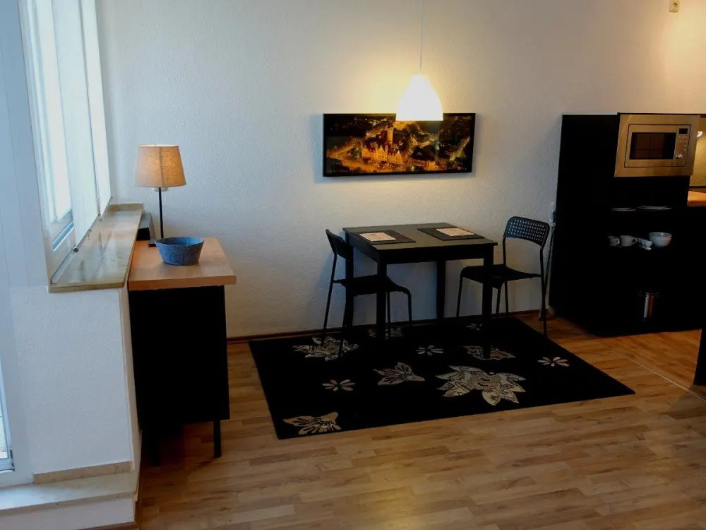 1 Zimmer Appartement teilmöbliert