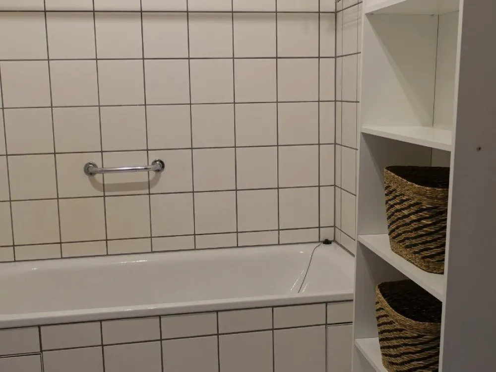 1 Zimmer Appartement teilmöbliert
