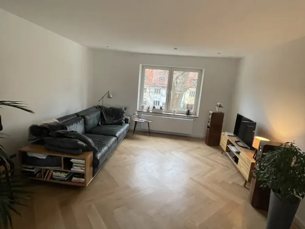 Kernsanierte 160qm Wohnung mit 2 Balkonen am Wöhrder See & Tullnaupark