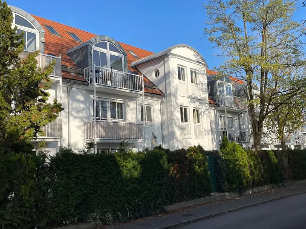 Geschmackvolle, gepflegte 2-Zimmer-Wohnung mit EBK in München Bogenhausen
