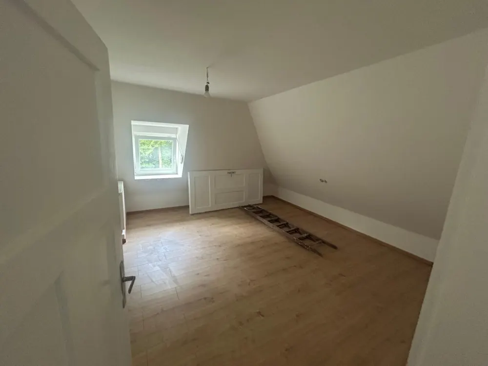 Gemütliche 2-Zimmer-Dachgeschosswohnung, ca. 60 m²