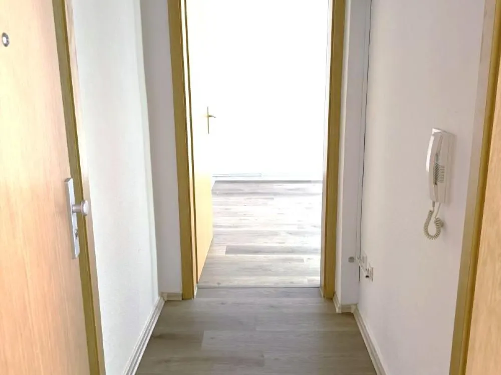 Neues Zuhause. Neue Geschichten. / New home. New stories.