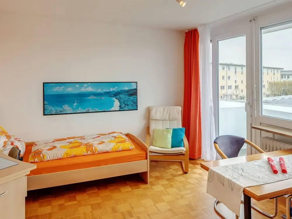 1-Zimmer-Wohnung mit Balkon und EBK in direkter Lage am Stadtrandand
