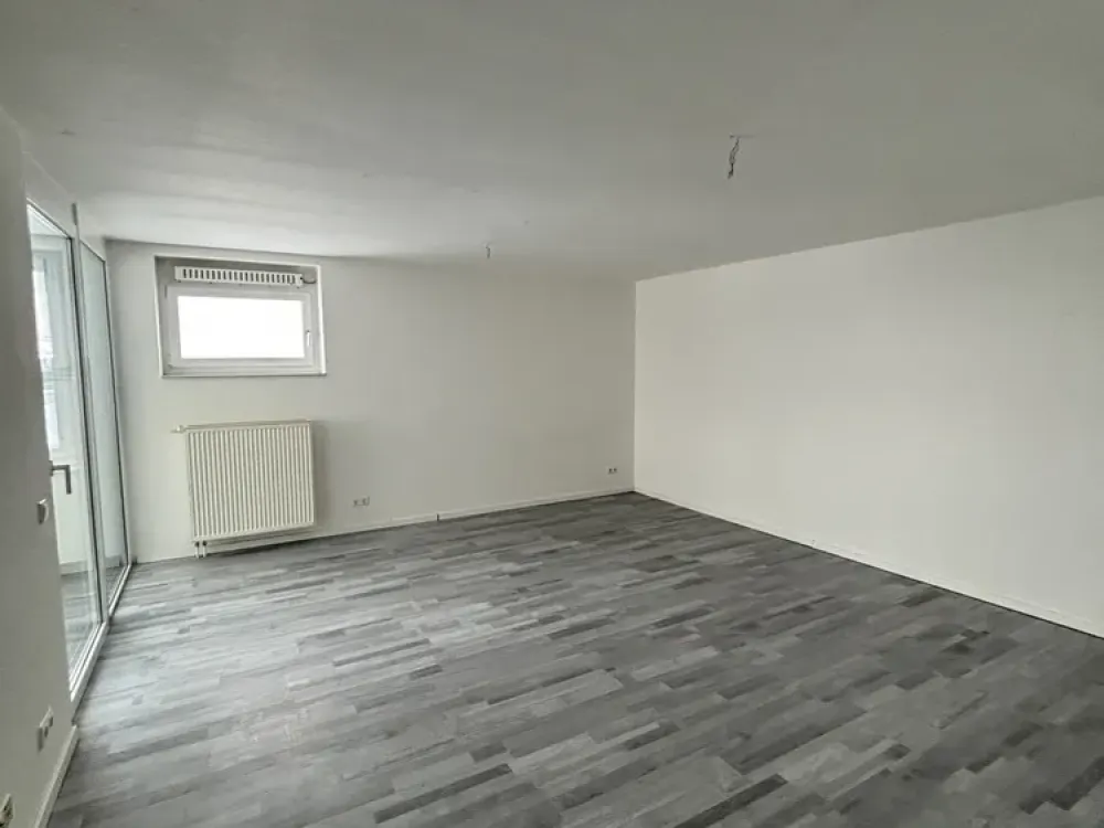 Unrenovierte 4-Zi. Wohnung im Zentrum von Lehrte