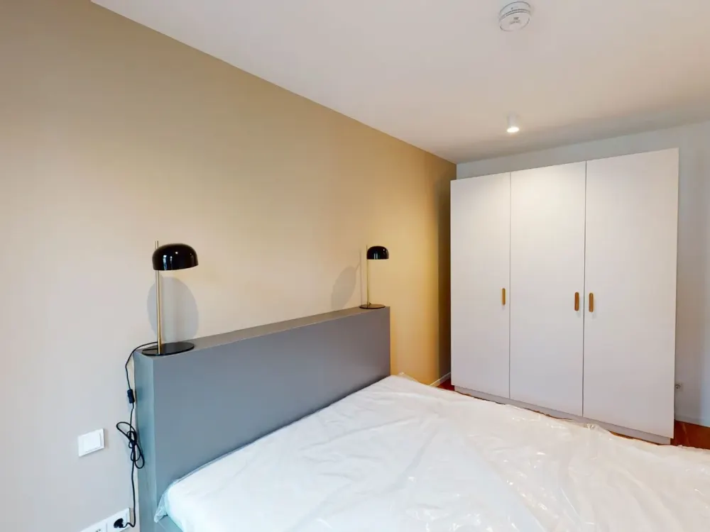 Eichwaldstraße 60385: 1-Room Apartment with Balcony on the 2nd Floor in Frankfurt am Main