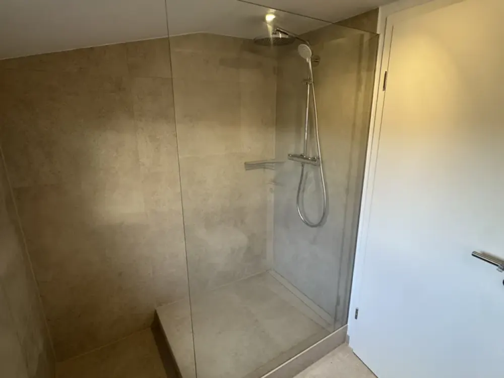 Exclusive 2-Room Apartment with Sun Terrace / First Occupancy After Complete Renovation