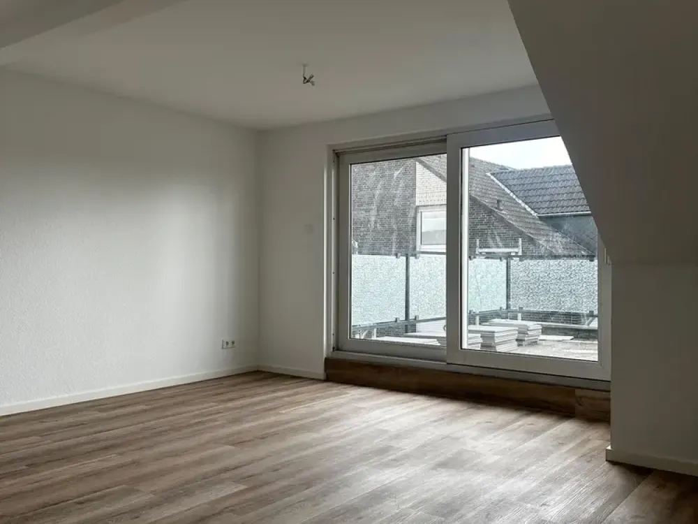 Exclusive 2-Room Apartment with Sun Terrace / First Occupancy After Complete Renovation