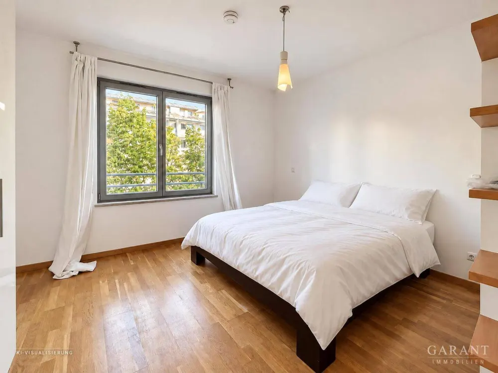 Wohnen am Olympiapark: helle drei Zimmer mit großem Südbalkon in Schwabing